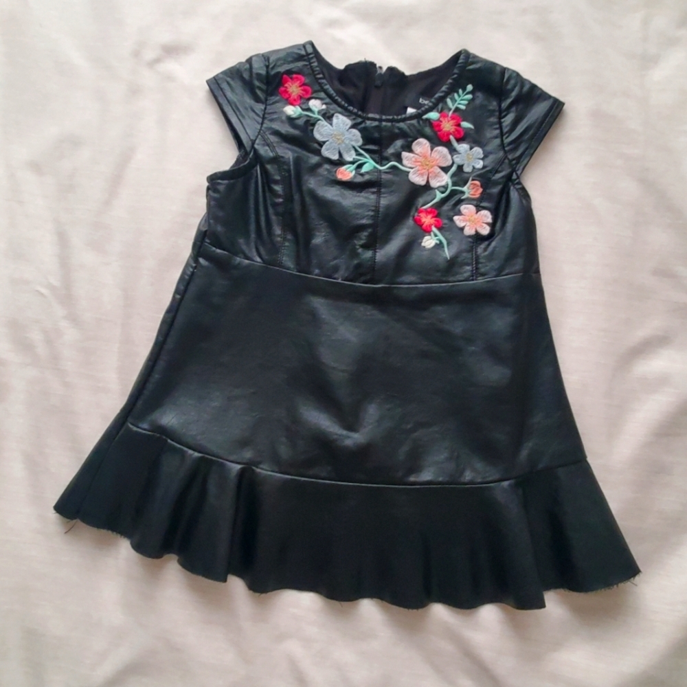 Bebe dress size 12 Months